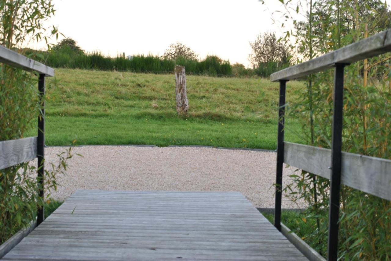 Un Espace Au Bord De L'Eau Paliseul Exterior foto